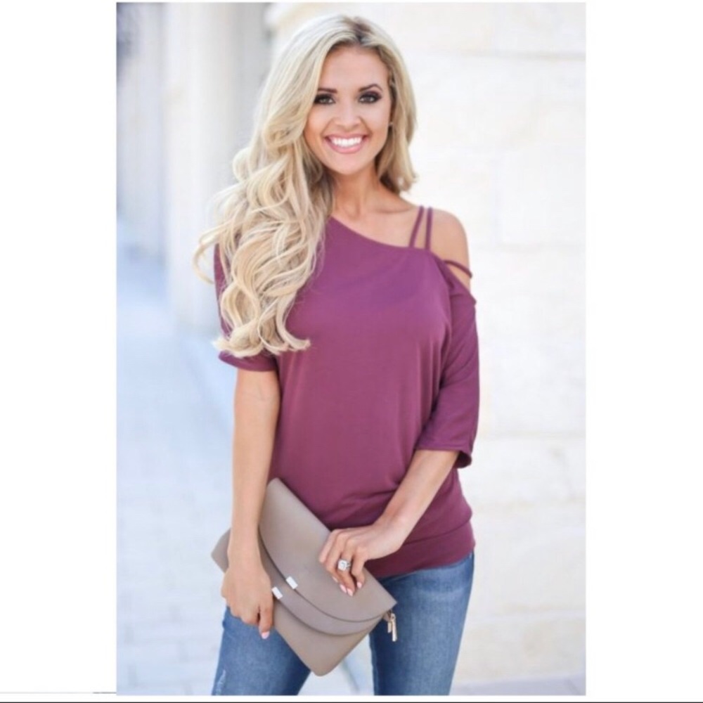 NWOT - Sexy Off the Shoulder T-Shirt - Picture 3 of 9